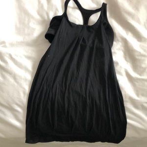 Lululemon black top size 6. Bra and top combo